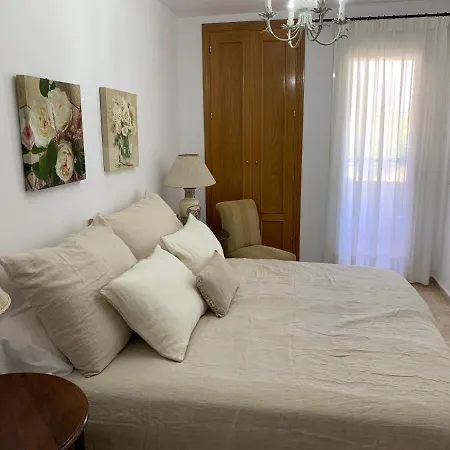 Primera Linea De Playa En Chapas Apartment Marbella