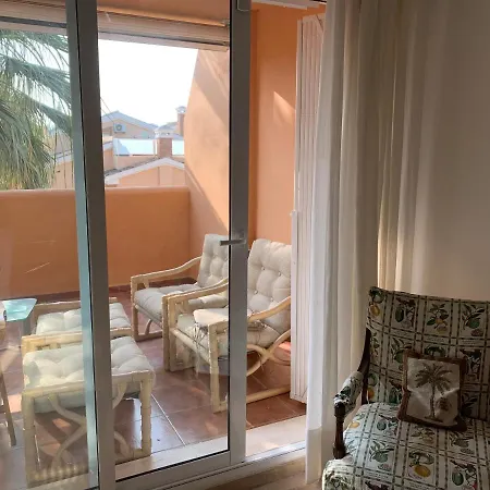 Primera Linea De Playa En Chapas Apartment Marbella