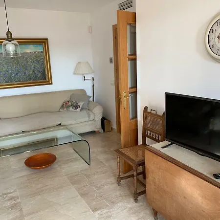 Apartment Primera Linea De Playa En Chapas Marbella